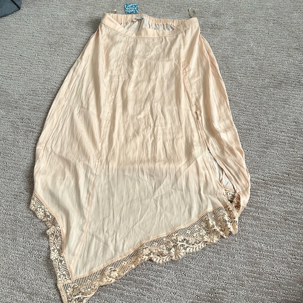Asymmetrical Cream Skirt with Lace Trim